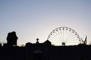 shadow_ferris_wheel_sky_266444